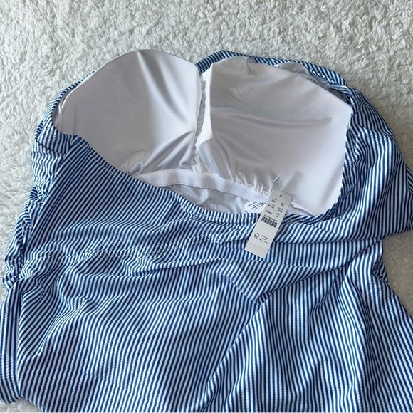J. Crew Stripped One Piece Swim Suit Size 24 NEW - Picture 4 of 5